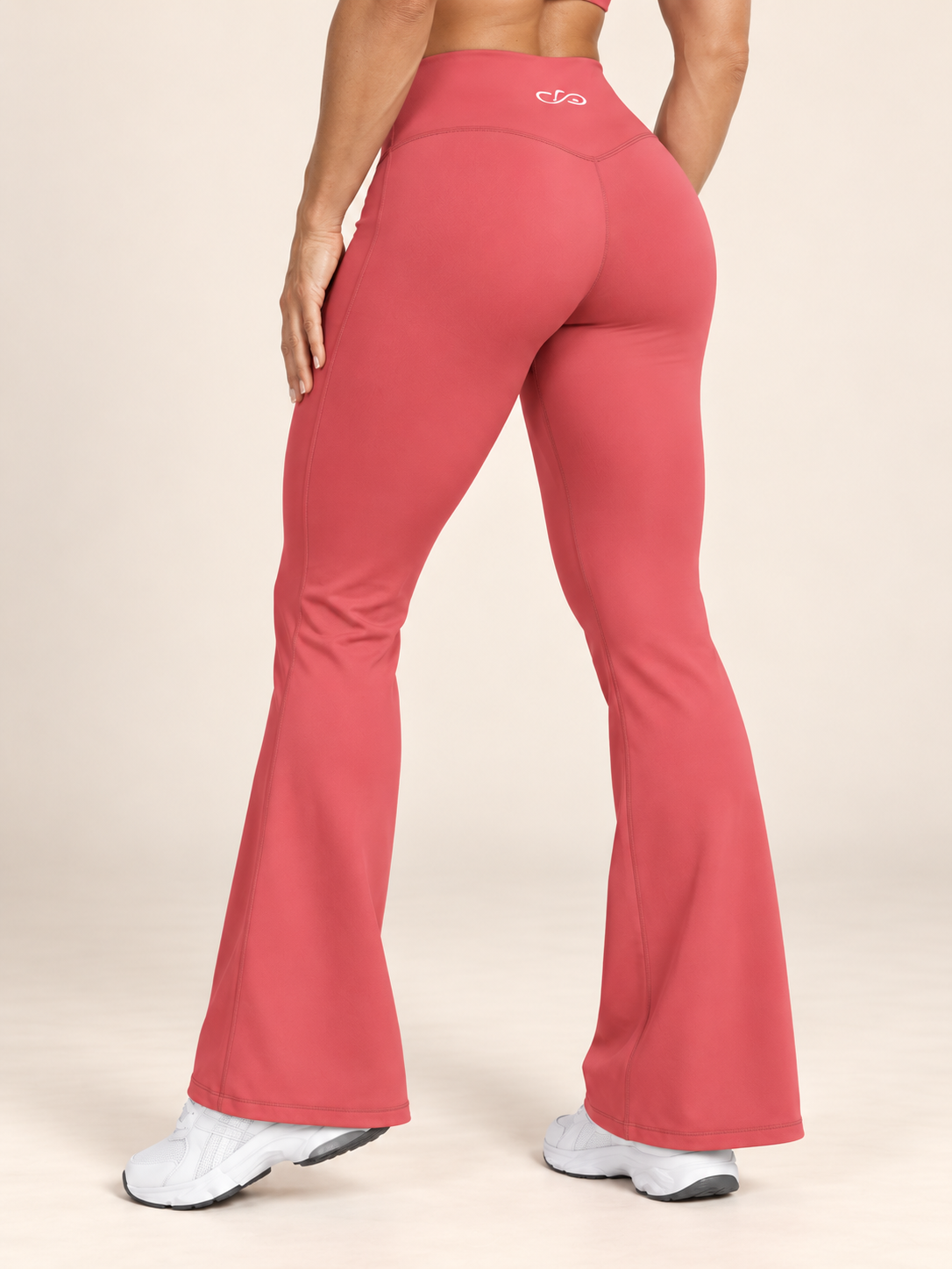 ANANT Form Flare Leggings