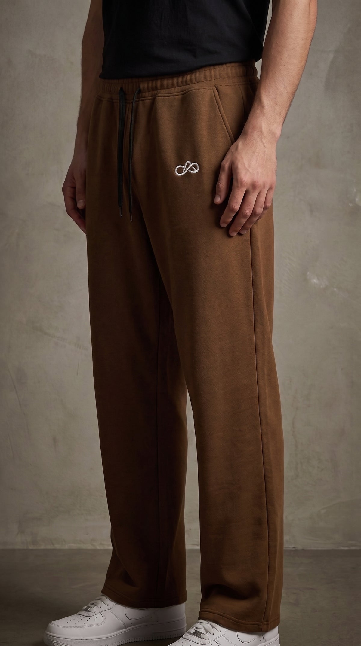 ANANT Elevate Wide-Leg Joggers